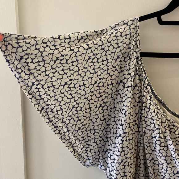 Old Navy dress - Picture 2 of 5